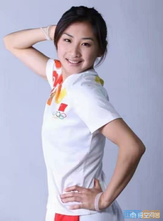 哪些中国女运动员是你看一眼就觉得很漂亮的?